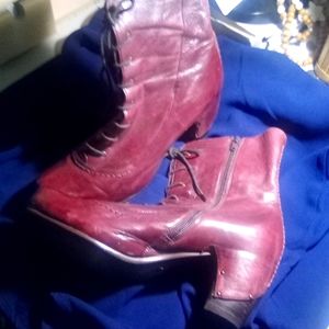 EVERYBODY Brown Leather high ankle boots